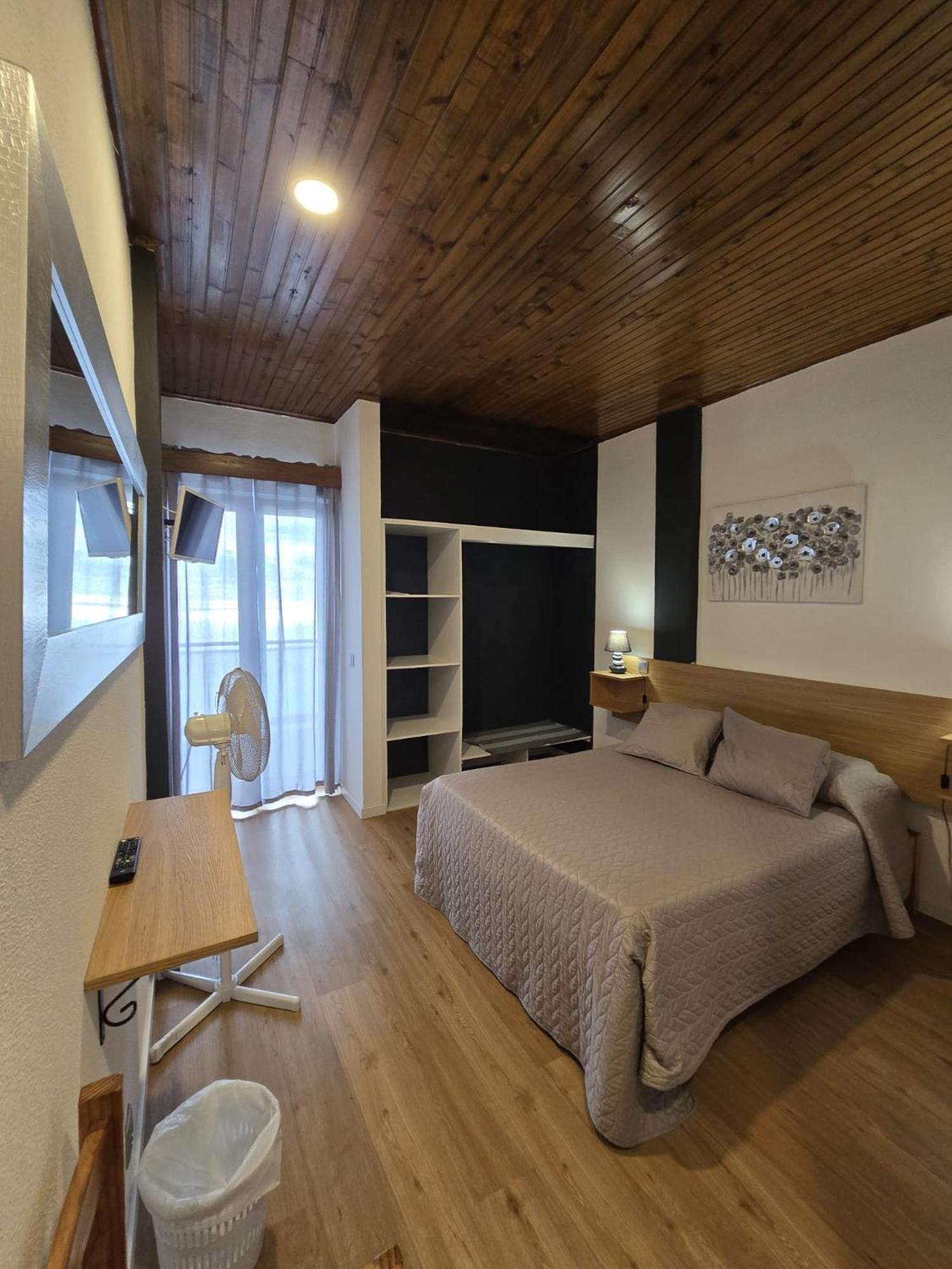 Al Moniz Hotel Água de Pena Eksteriør billede