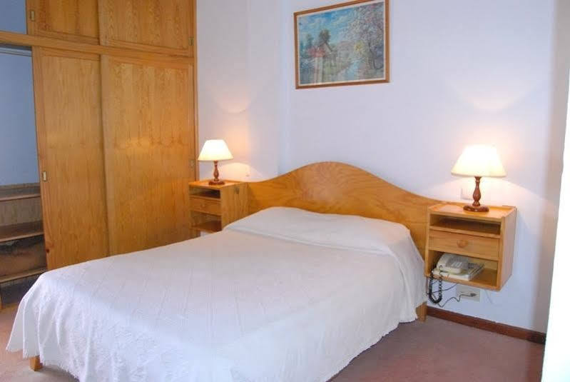 Al Moniz Hotel Água de Pena Eksteriør billede
